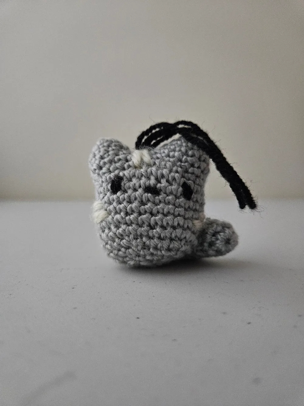 Handmade Crochet Cat Keychain - Grey #freecycle image indicator(3)