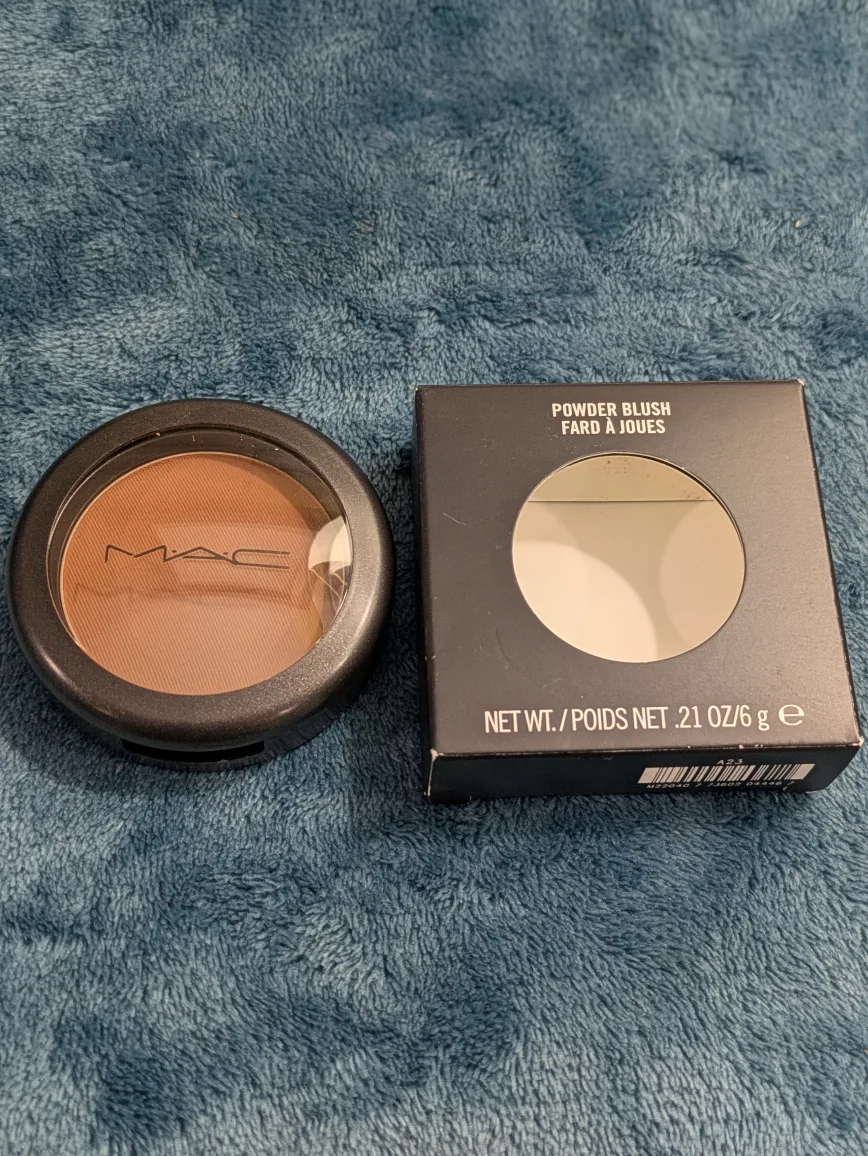 MAC Powder Blush - BLUNT thumbnail
