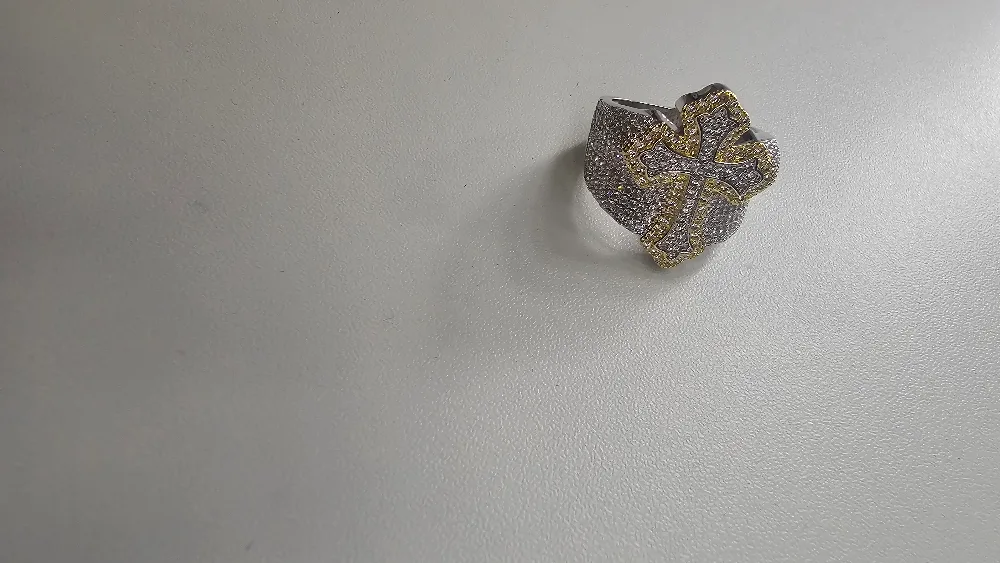 Unique Cross Design Ring image indicator(2)