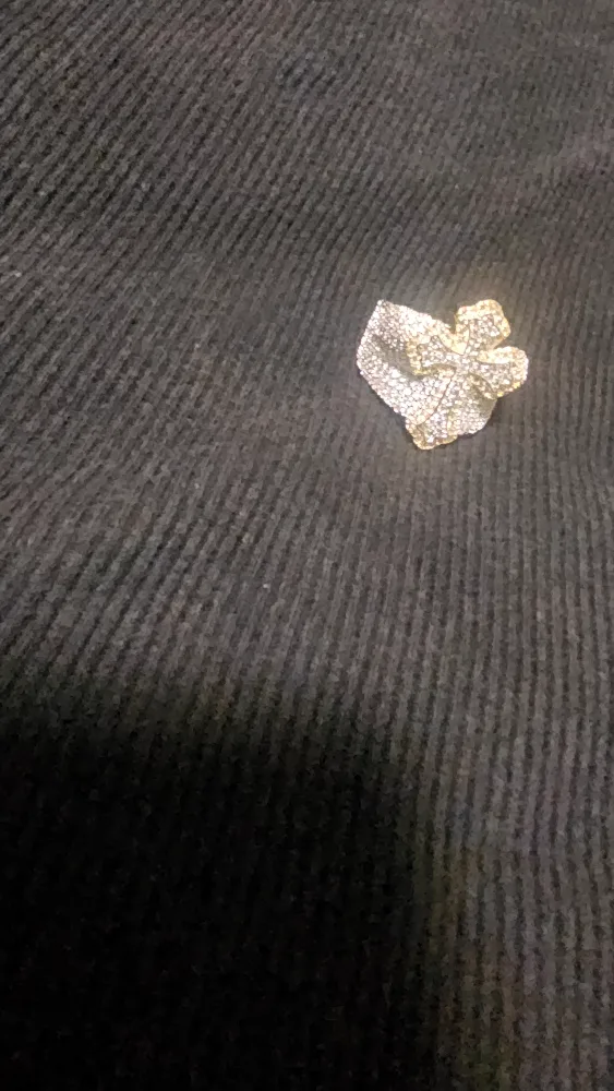 Unique Cross Design Ring image indicator(3)