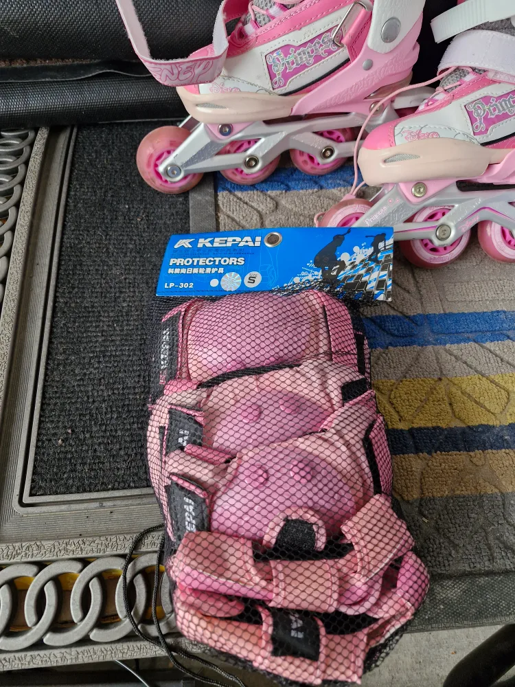 Disney Princess Rollerblades thumbnail