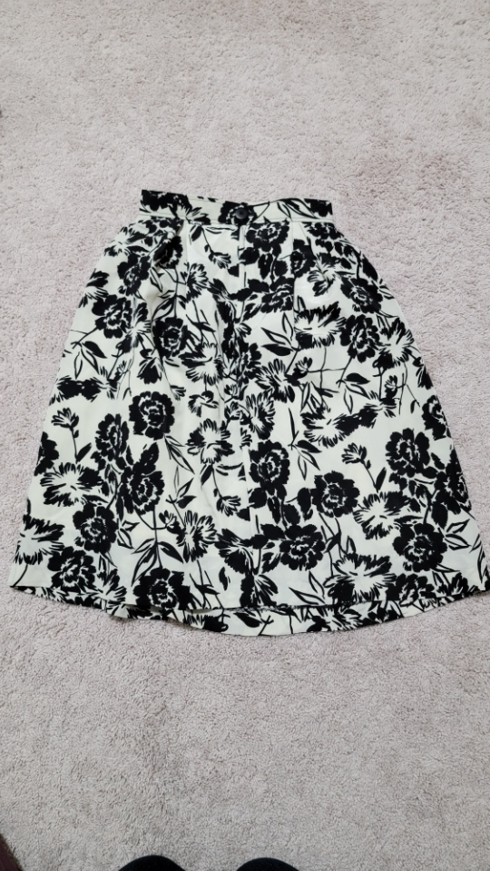 Floral Print Skirt - Black & White - photo 4