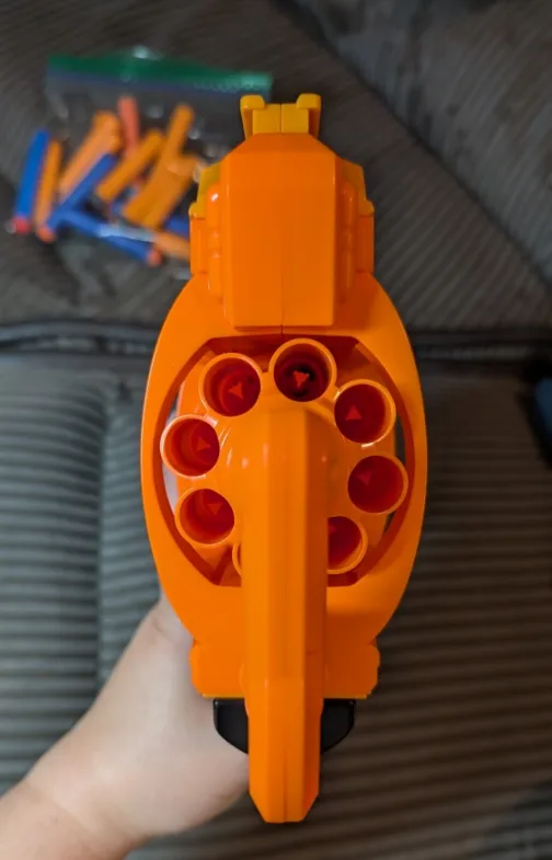 LIKE NEW - 2 NERF BLASTERS + DARTS image indicator(4)