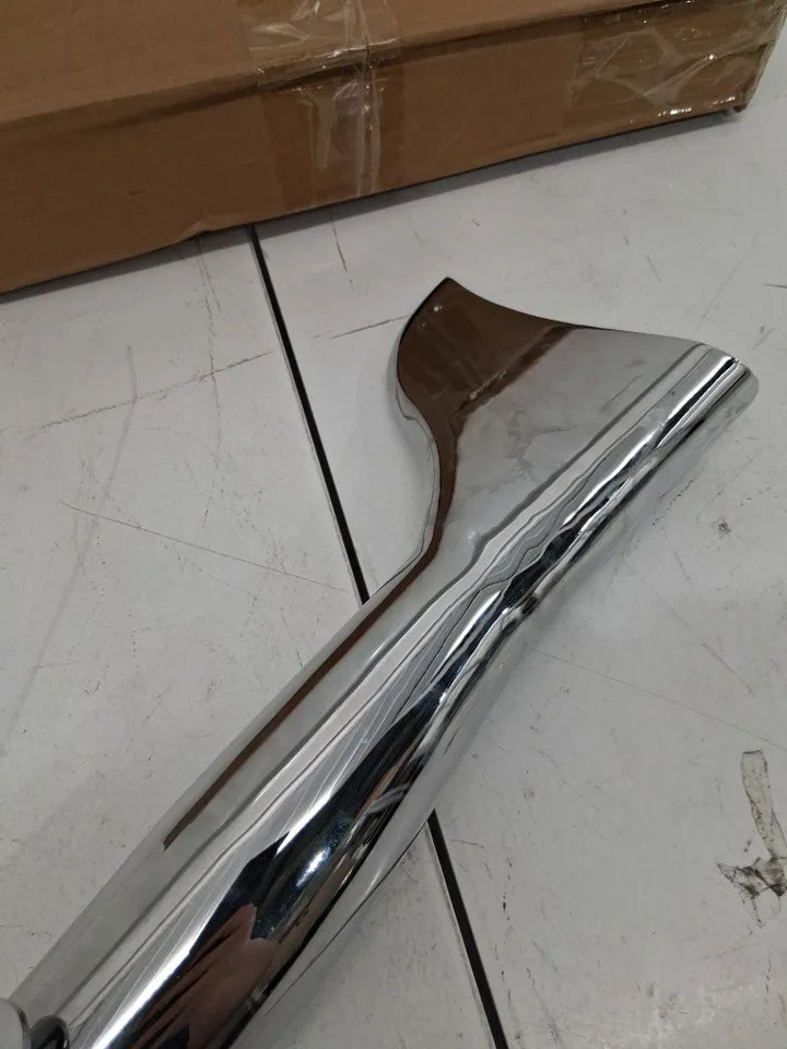 Universal Motorcycle Shark Fin Chrome Exhaust Muffler Tube - 21" image indicator(6)