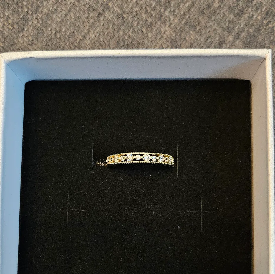 Brand New Gold Plated Elegant Band Fashion Ring, size 5 thumbnail