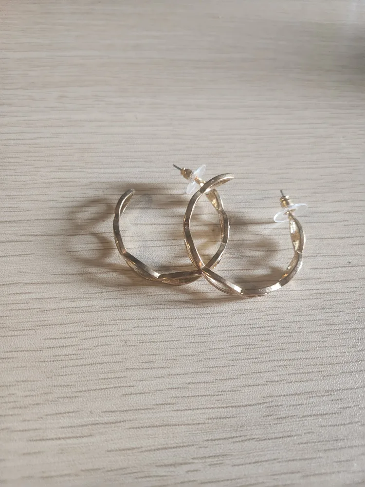 Gold Hoop Earrings thumbnail