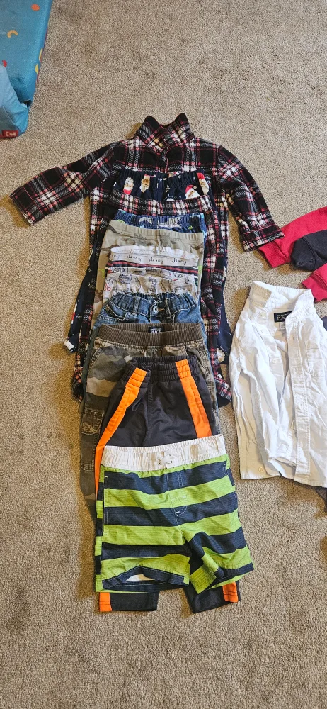 Kids 3T Clothing Bundle image indicator(4)