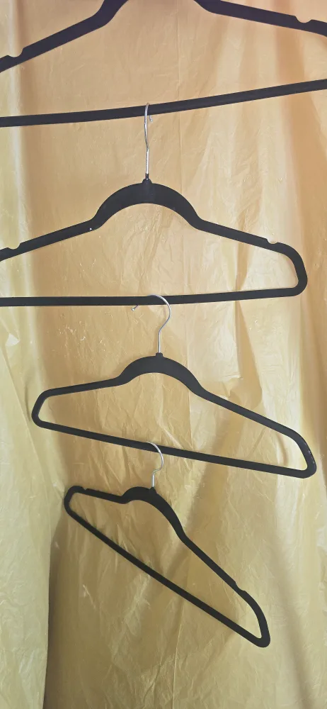 Black Velvet Clothes Hangers ( 1 set free thumbnail