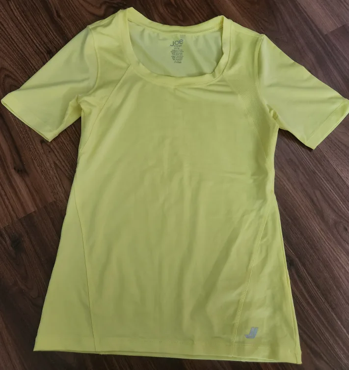 Bundle-Assorted Women's Tops (7) image indicator(3)