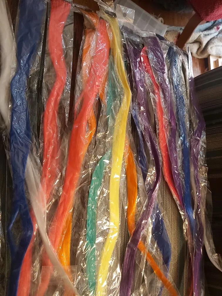 16 Rainbow Coloured Hair Extensions thumbnail