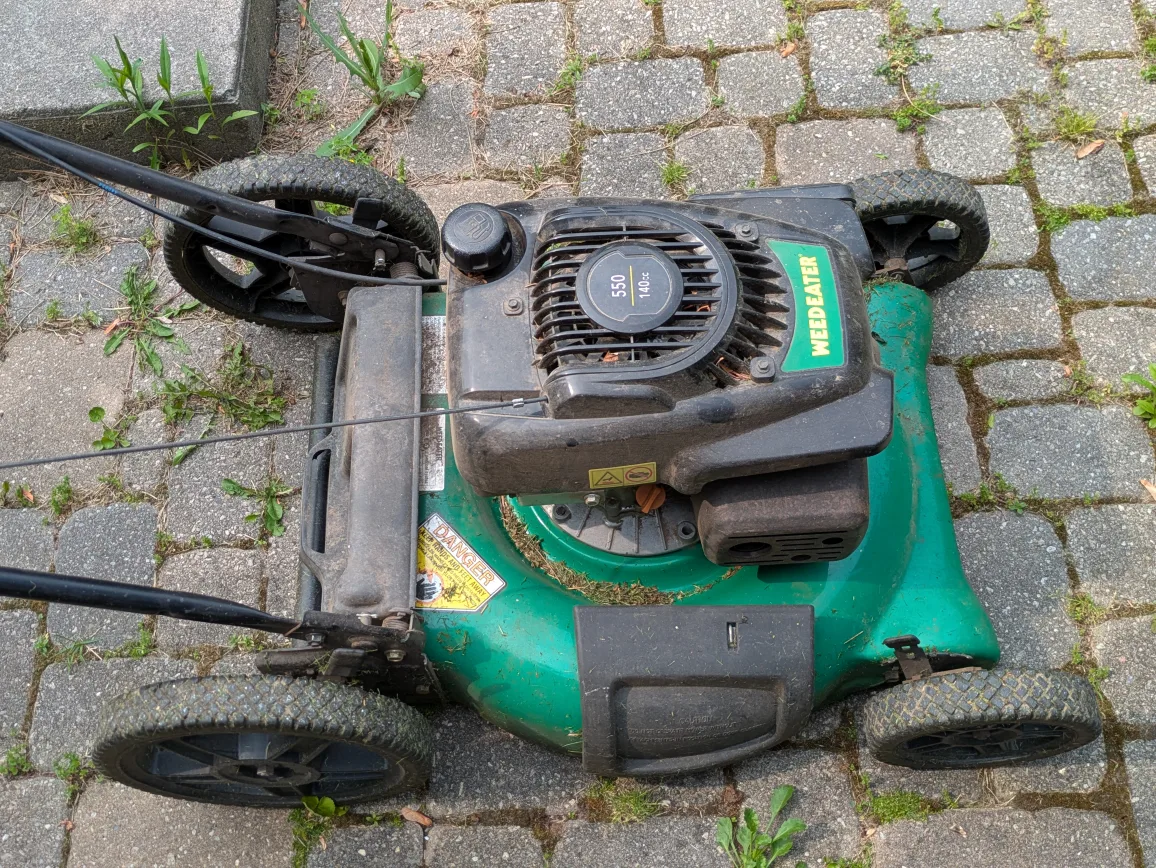 Gas lawn mower - pickup July 10 thumbnail