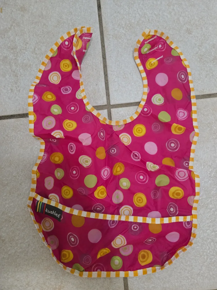 Kushies Pink Baby Bib #freecycle thumbnail