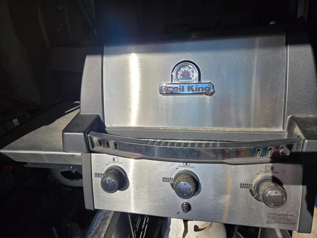 Broil king propane barbecue thumbnail
