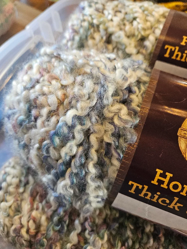 Lion Brand Yarn (5) image indicator(2)