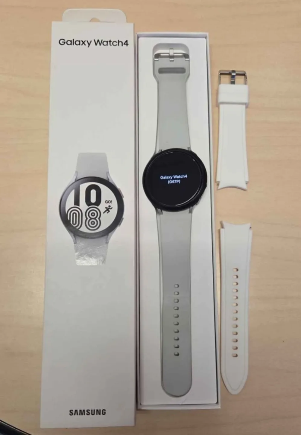 Samsung Galaxy Watch4 thumbnail