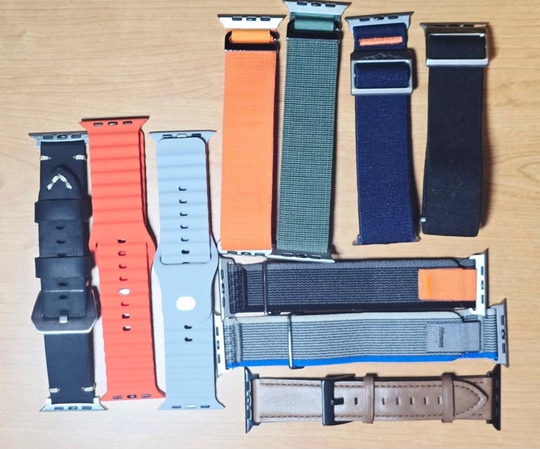 Apple Watch and Straps and Accessories - photo 3