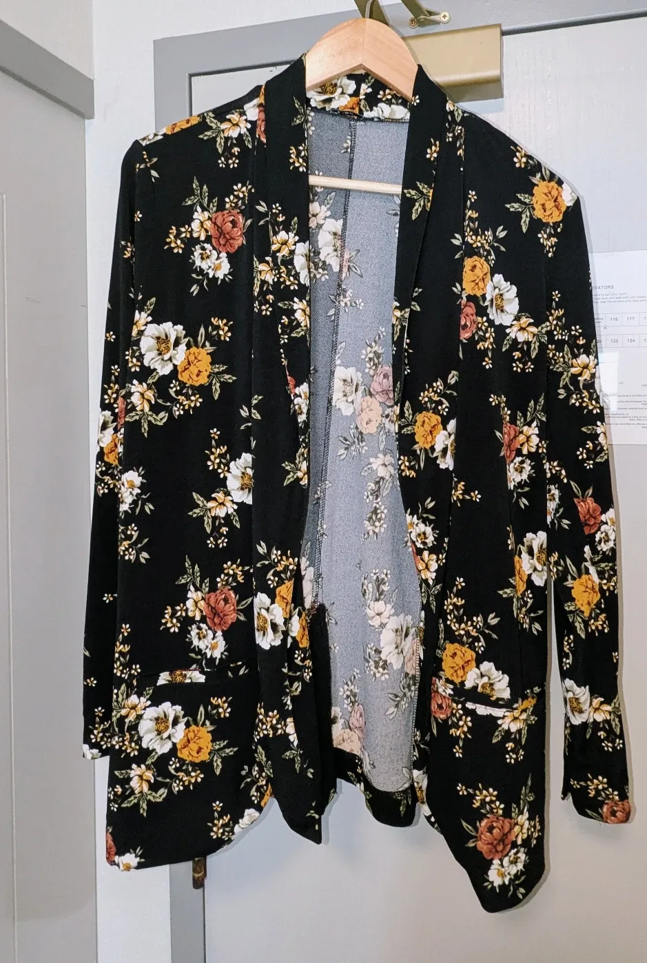 Dex ladies Floral Blazer - Black, Size M thumbnail