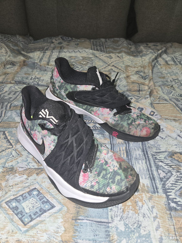 Nike Kyrie Irving 2 Floral Shoes - photo 2