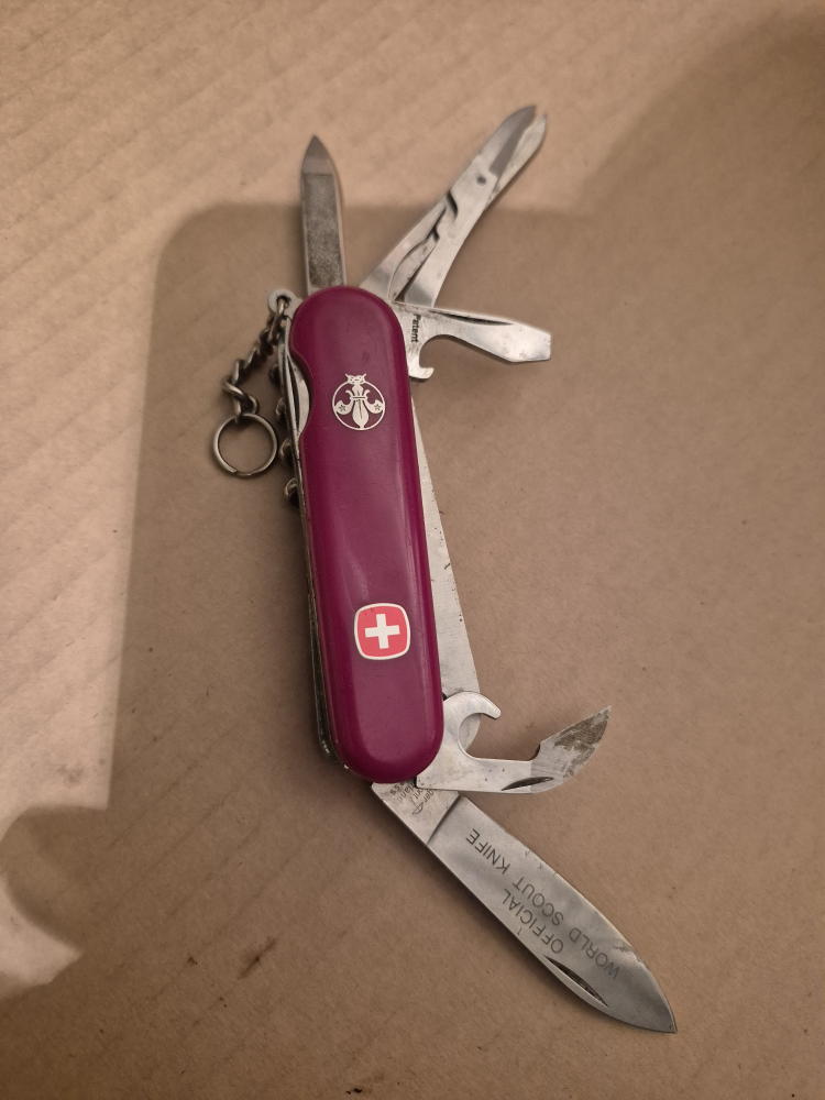 Victorinox World Scout Knife
