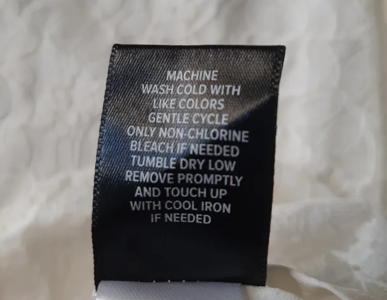 Torrid Lace Puff Sleeve Blouse - Size 4 image indicator(5)