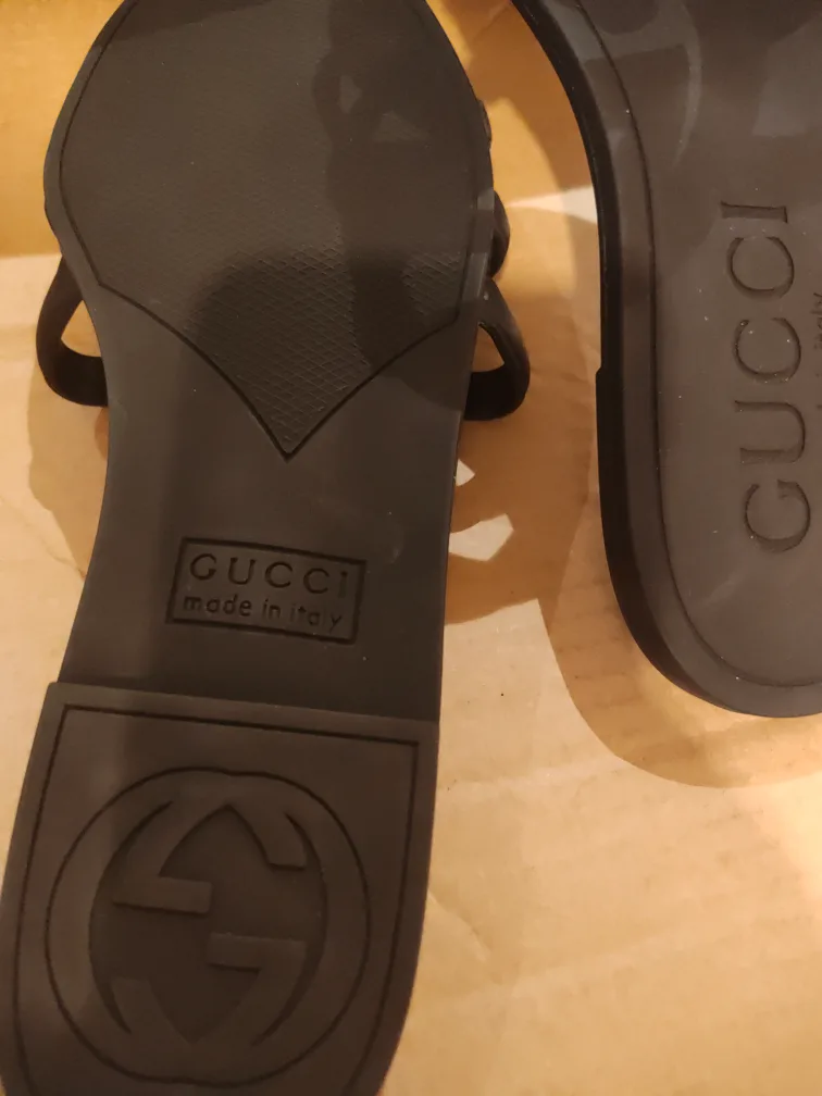 Gucci Slides image indicator(2)