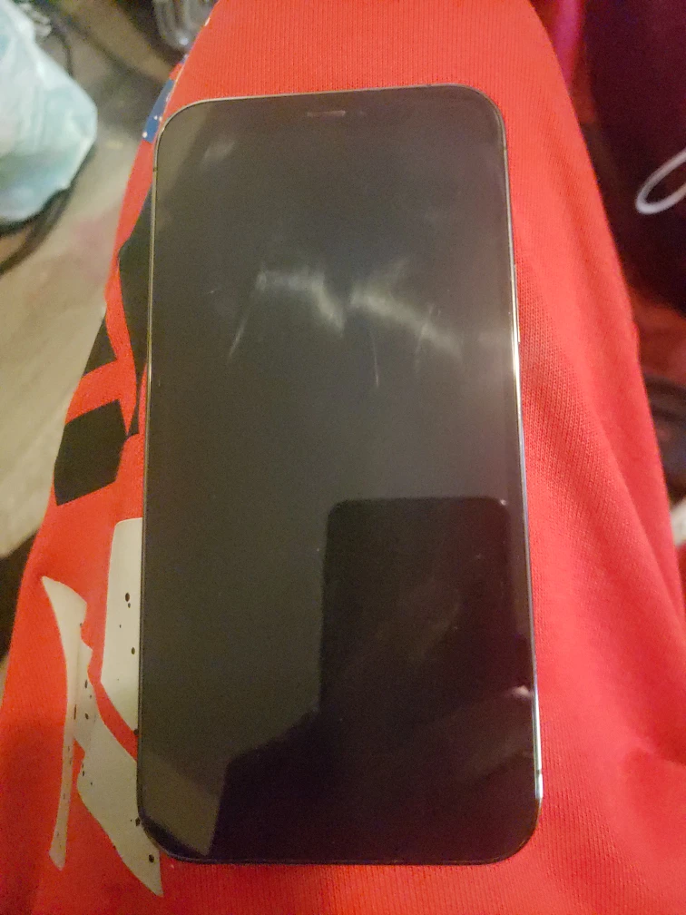 iPhone 12 pro max for parts💚