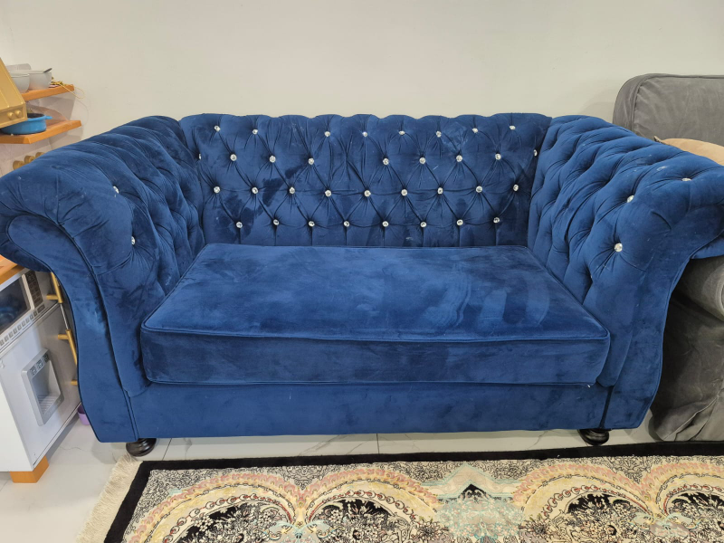 Luxurious Blue Velvet Sofa - photo 3