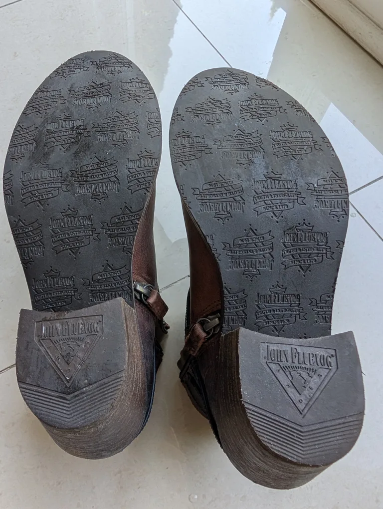 John Fluevog Brown Leather Ankle Boots - Size 8.5 image indicator(5)