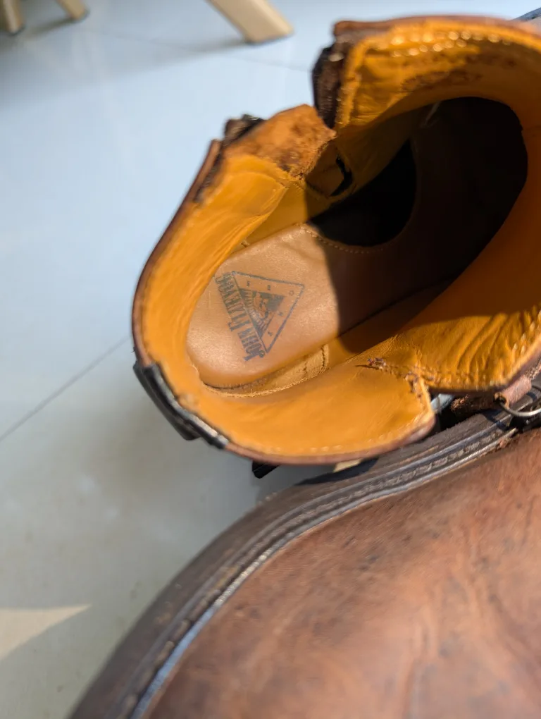 John Fluevog Brown Leather Ankle Boots - Size 8.5 image indicator(7)