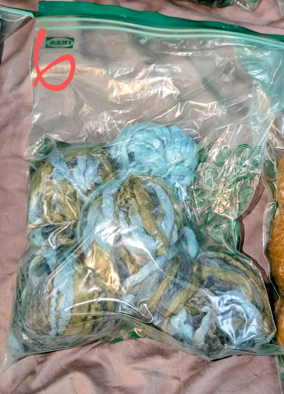 #freecycle Yarn Destash Bundles - various colours image indicator(7)