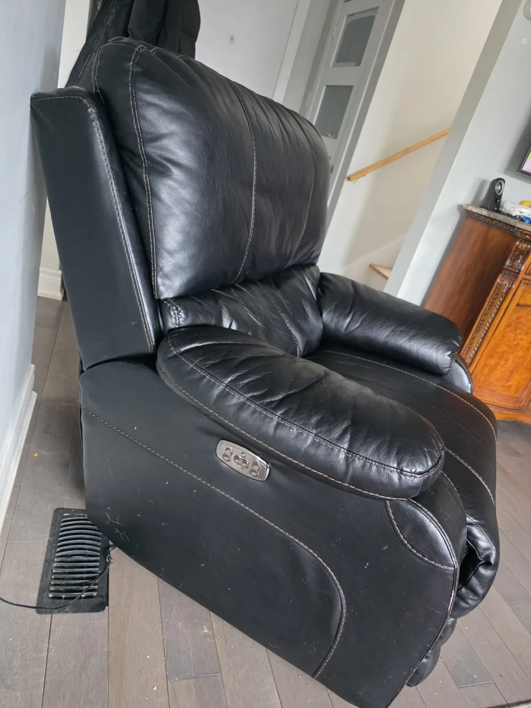 Black Leather Reclining Chair thumbnail