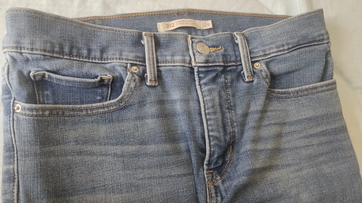 Levi's 312 Slim Jeans, Size 29 image indicator(3)