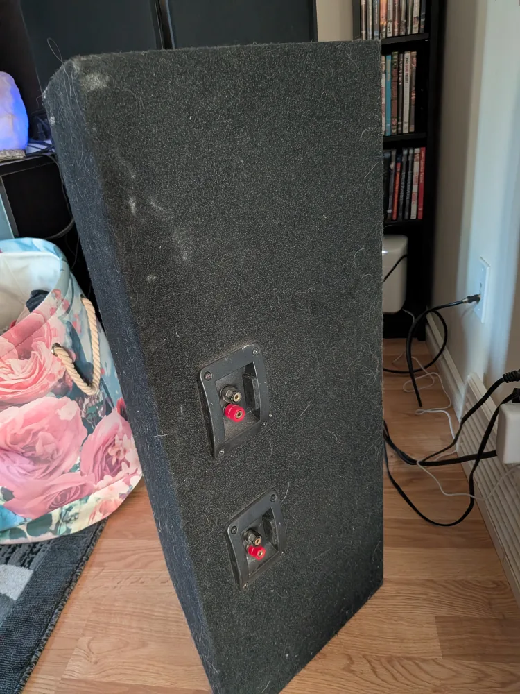 Xplod Subwoofer Speaker image indicator(2)