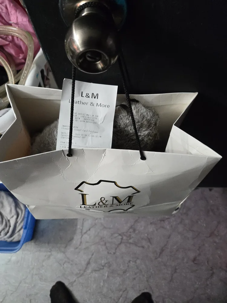 L&M Fur Hat image indicator(5)