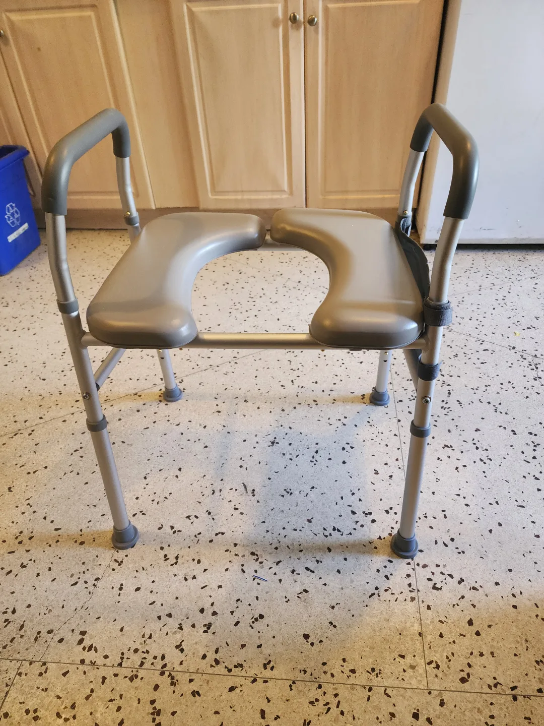 Bathroom safety chair thumbnail