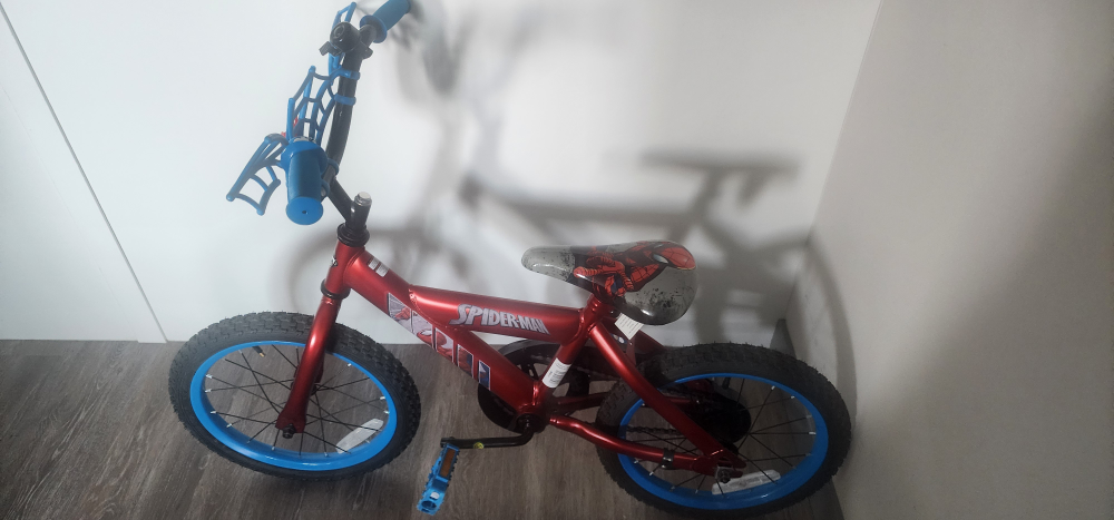 Spiderman Kids' Bike - Great Condition!
