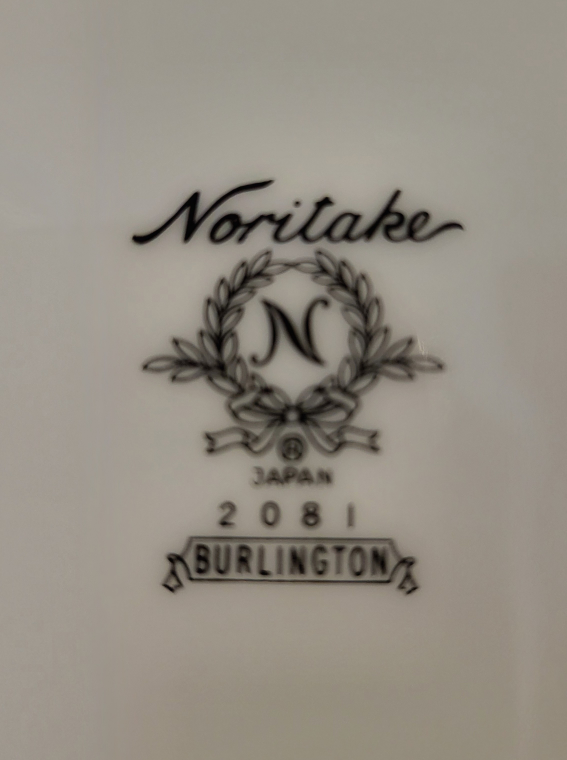 Noritake Burlington Fine China Dinner Set - photo 2