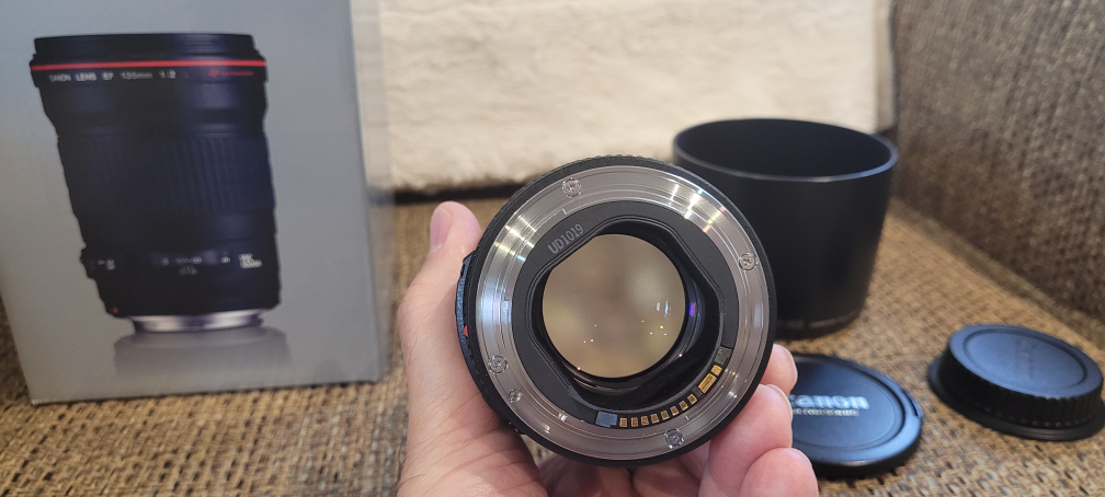 Canon EF 135mm F2 L Series Lens - photo 4