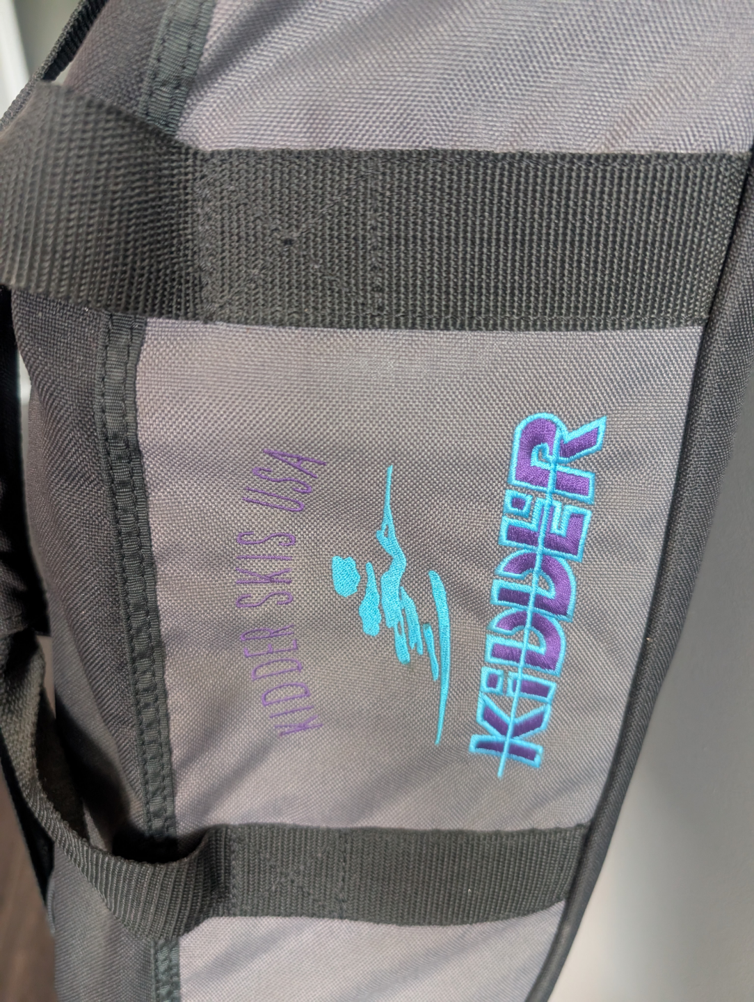One of a kind - Kidder Water Ski with Case - photo 4