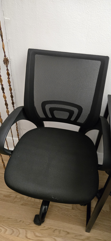 Black Mesh Office Chair
