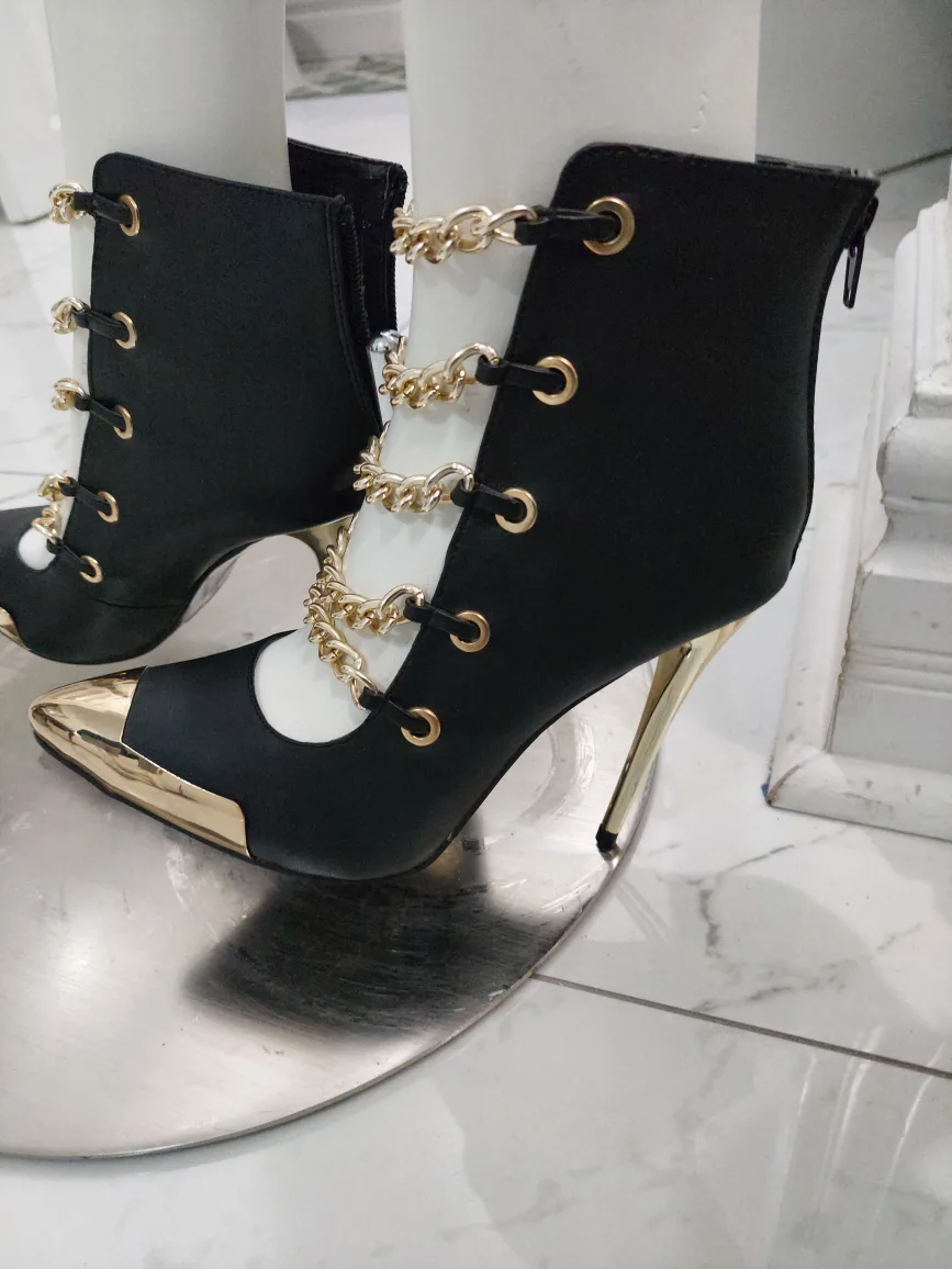 New - Black & Gold Chain Detail Heels - Size 8 image indicator(2)