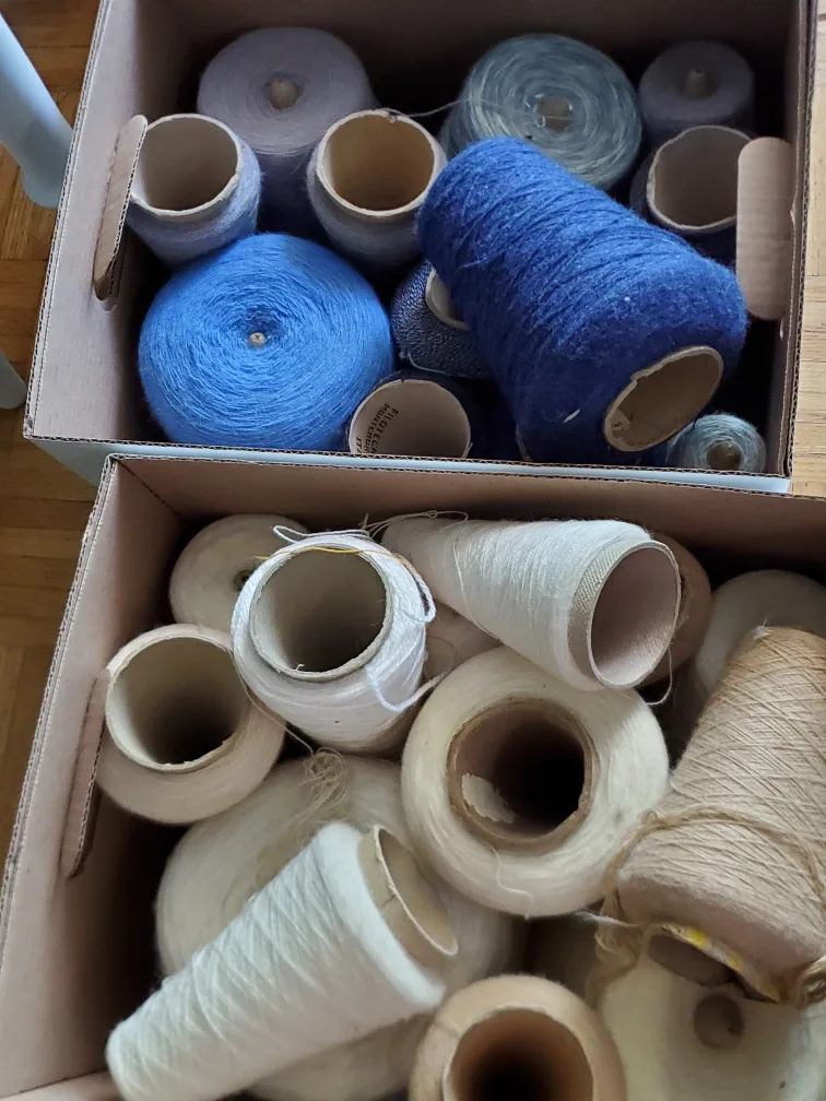 Spooled Yarn for FREE image indicator(2)