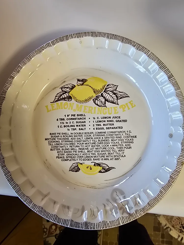 Royal China Co. Lemon Meringue Pie Plate thumbnail