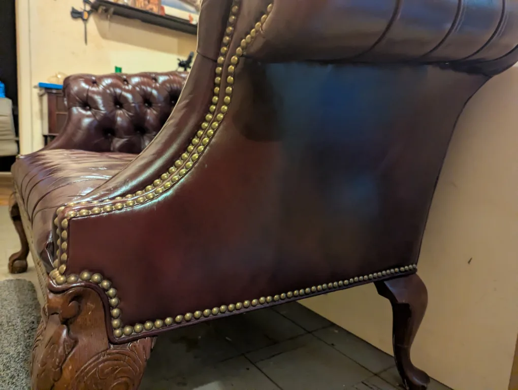 Burgundy Leather Chesterfield Sofa image indicator(8)
