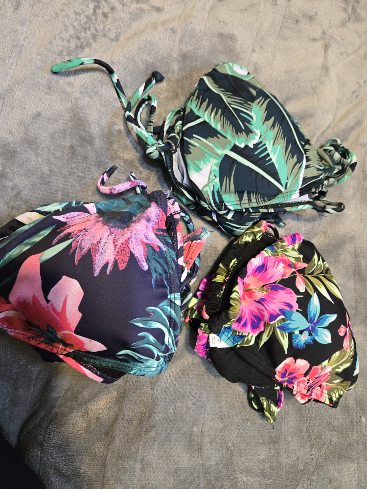 Bikini Sets - Floral & Palm Leaf Prints - photo 4
