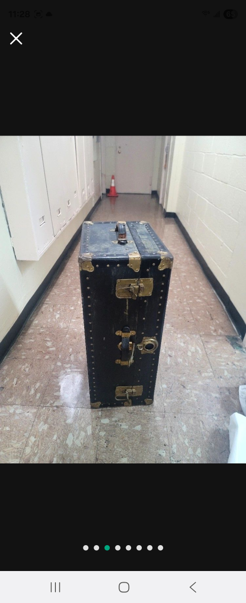 Vintage Black Trunk - photo 5