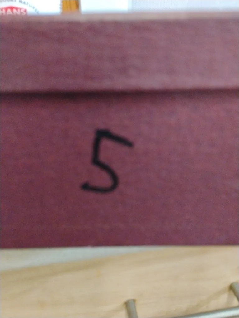 Adeline Collection Plate Set image indicator(7)