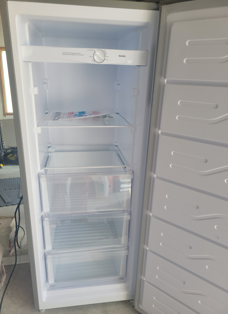 Danby Convertible Upright Freezer/Refrigerator