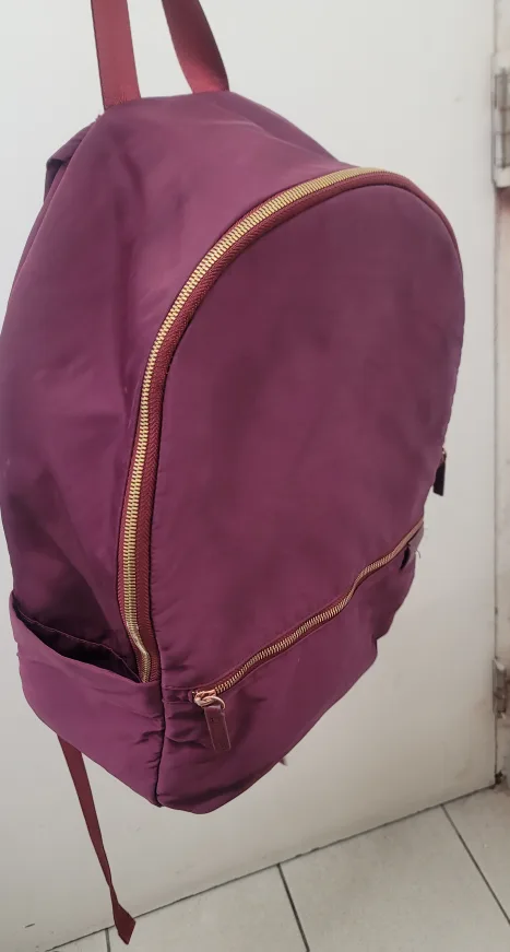 Poppin Backpack image indicator(3)