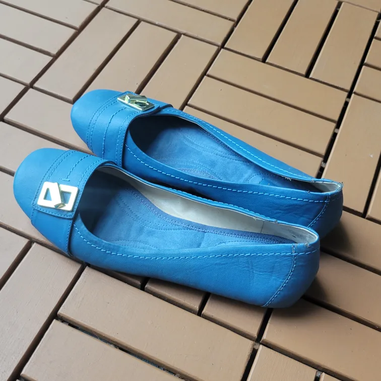Nine West Blue Flats - Size 8.5 thumbnail